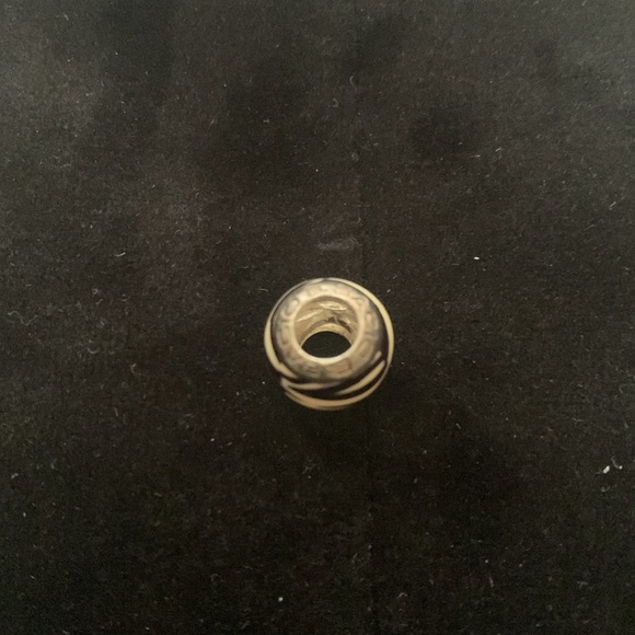 Bacio Italy 925 Sterling Silver Murano Glass Bead Charm. - Picture 2 of 4